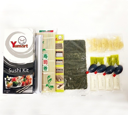 4 pessoas projetam a cozinha da casa de Logo Sushi Making Set For